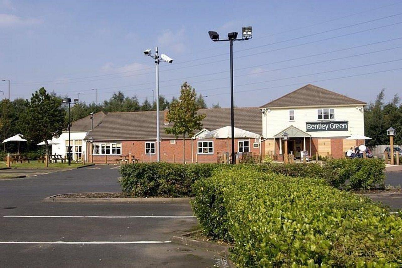 Premier Inn Walsall Exteriör bild