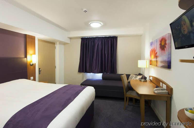 Premier Inn Walsall Exteriör bild